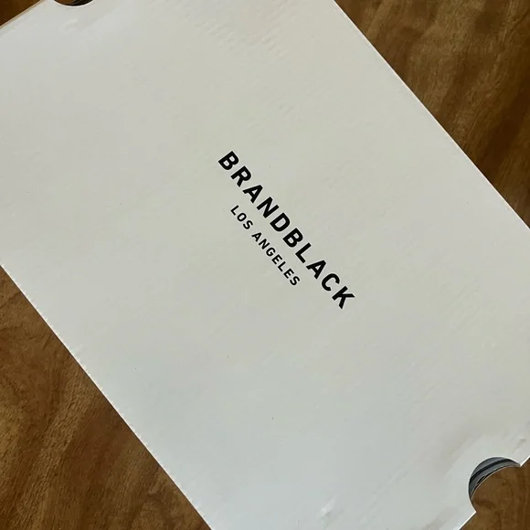 Brandblack Capo Faux Shearling W521BB RDSH Women’s 6 Sneaker - Picture 8 of 10